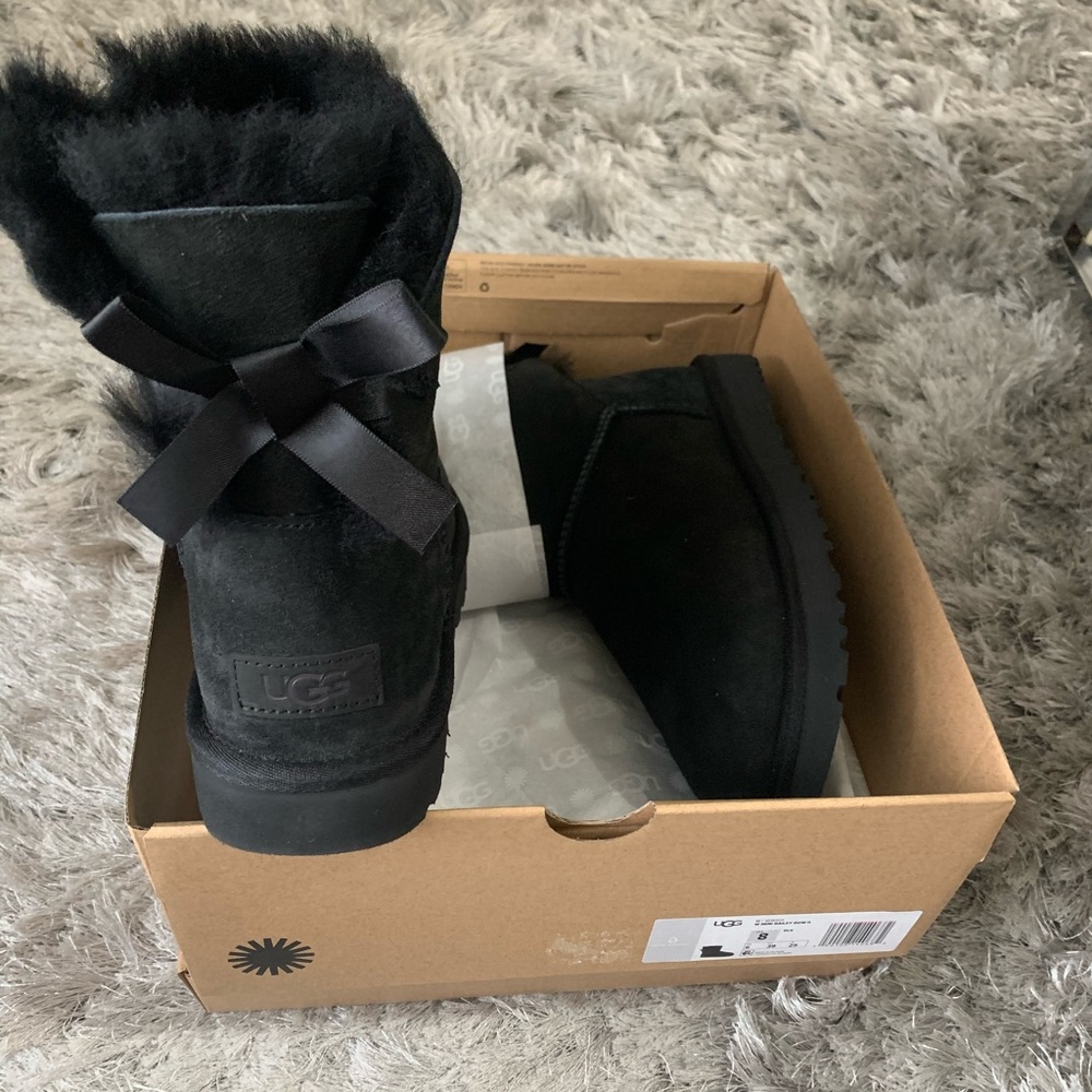 😍NEW🥰 Mini Bailey Bow II UGG Boots